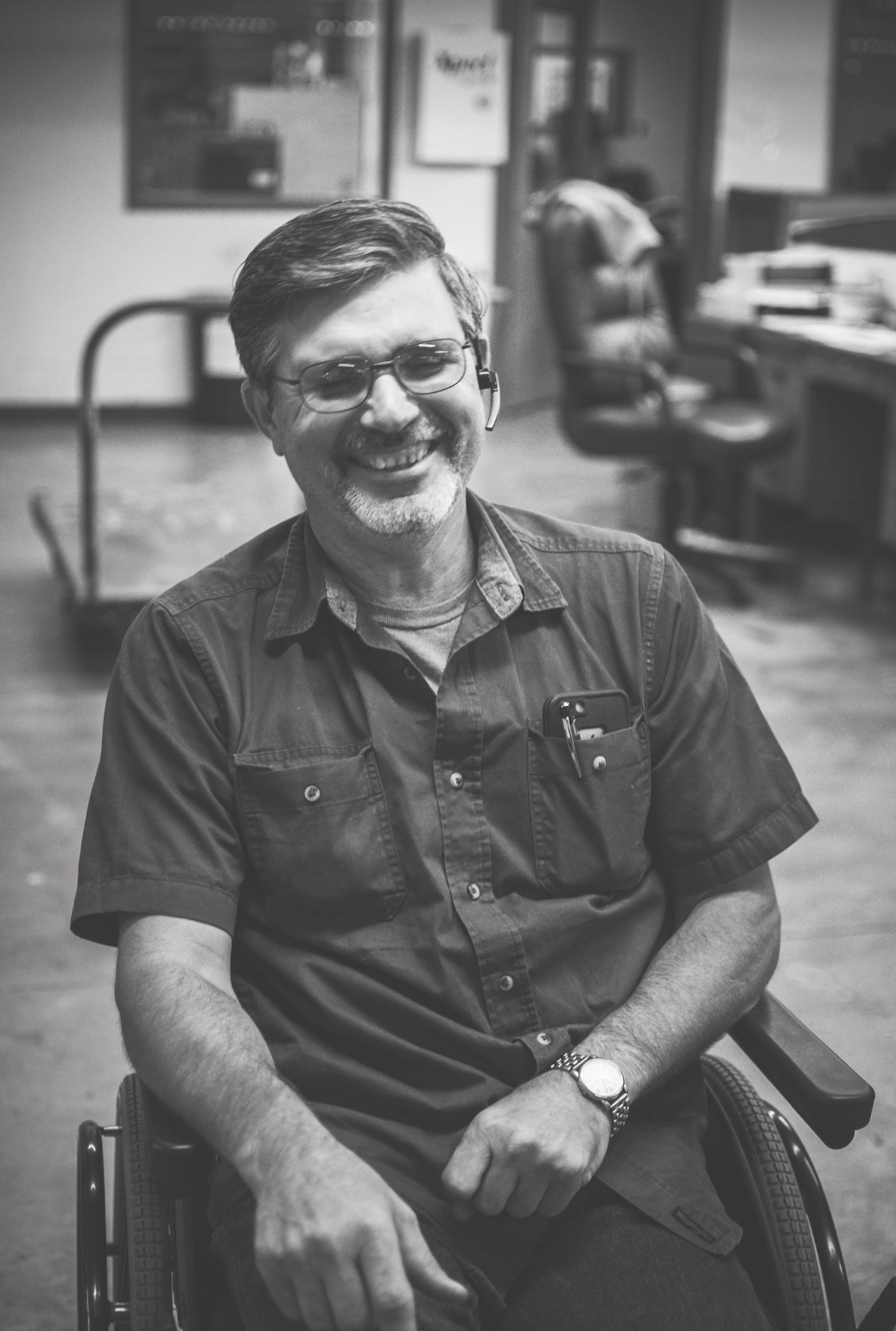 Sewing factory interior photo 15